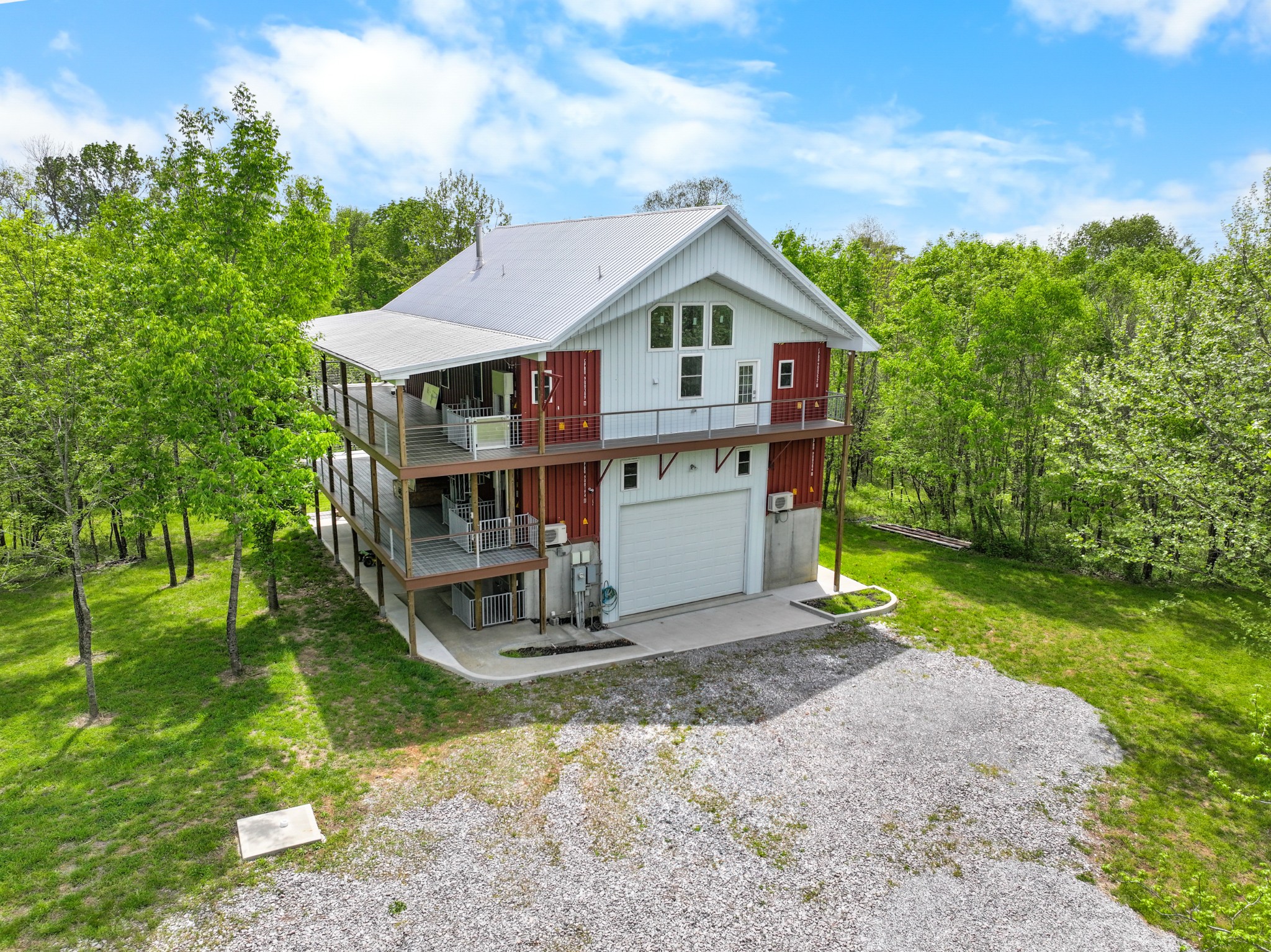 listing main picture