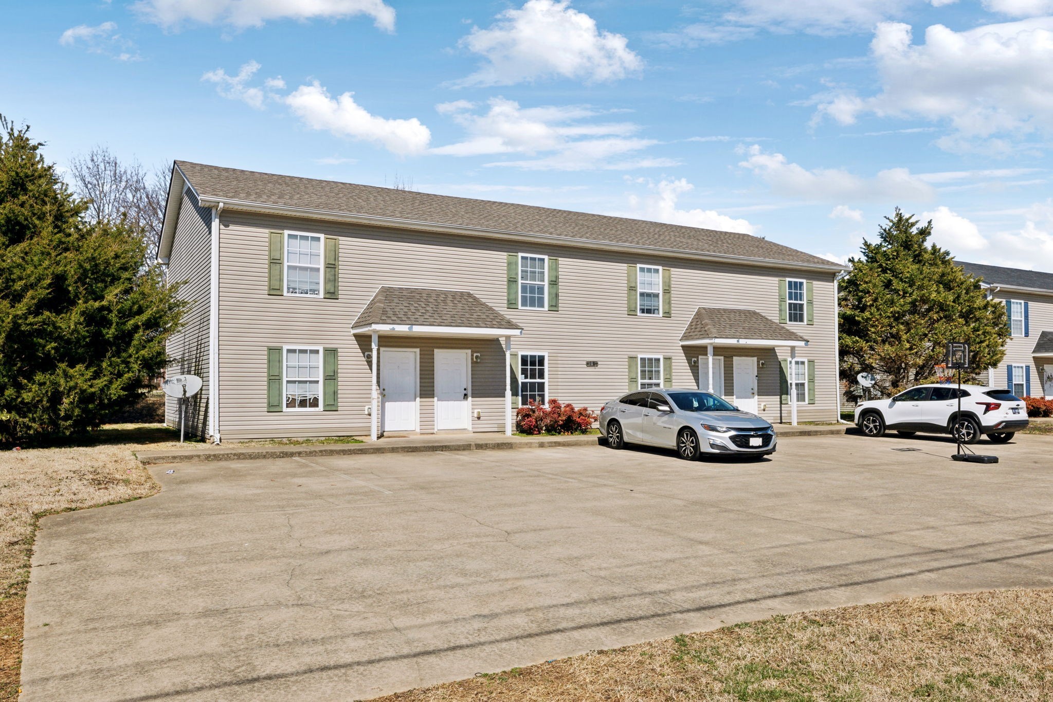 listing main picture