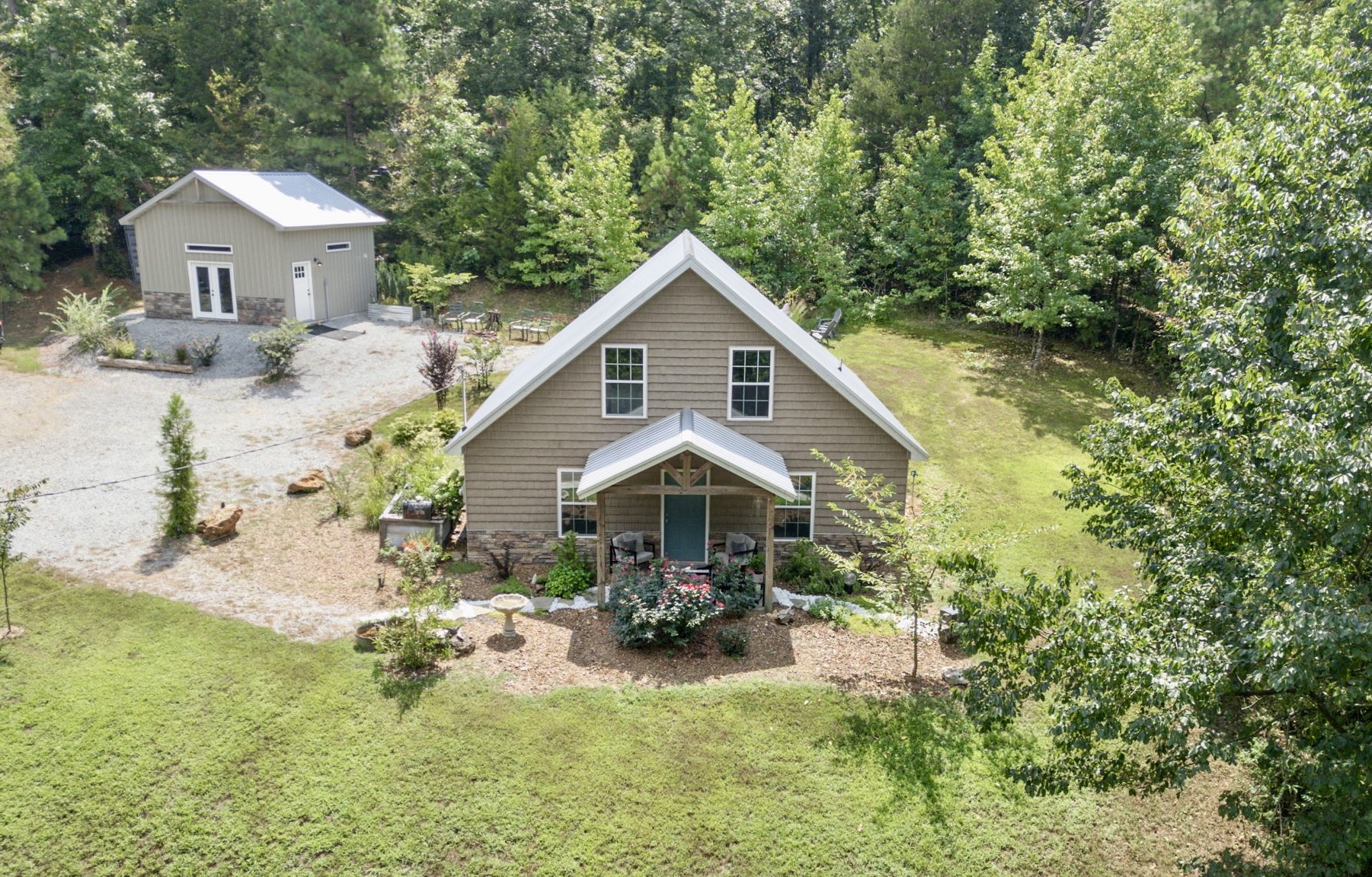 listing main picture