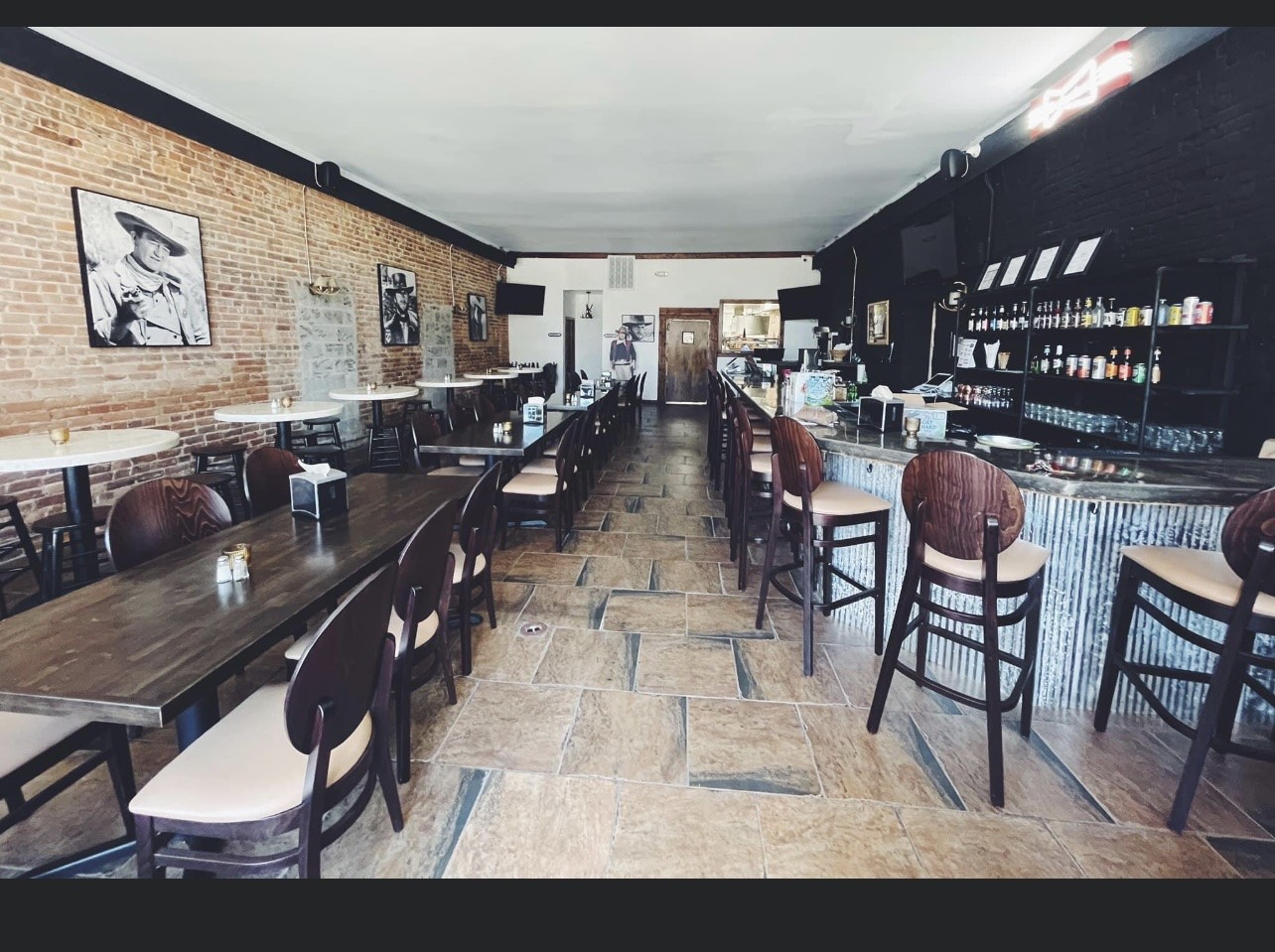 listing main picture