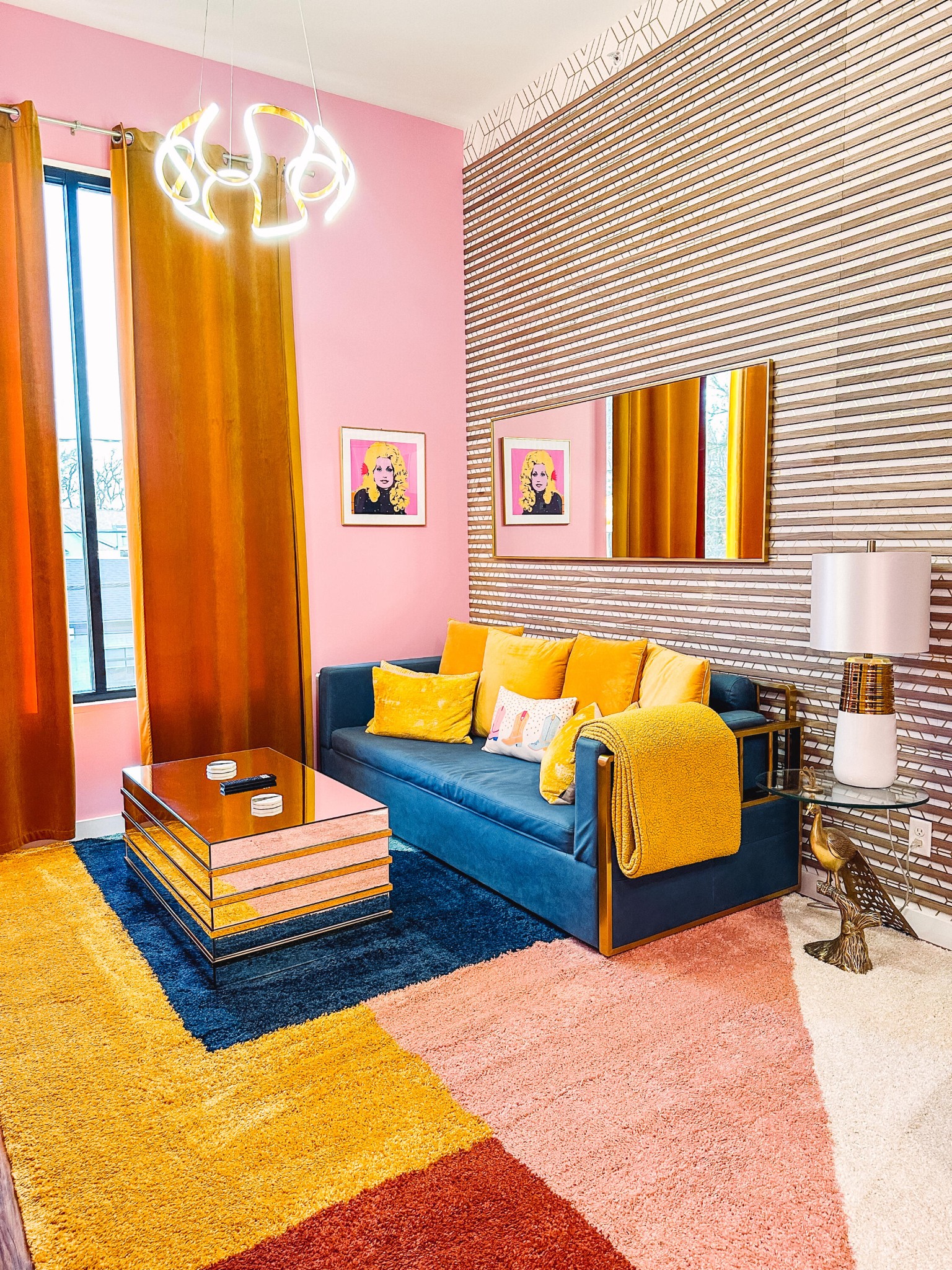 listing main picture