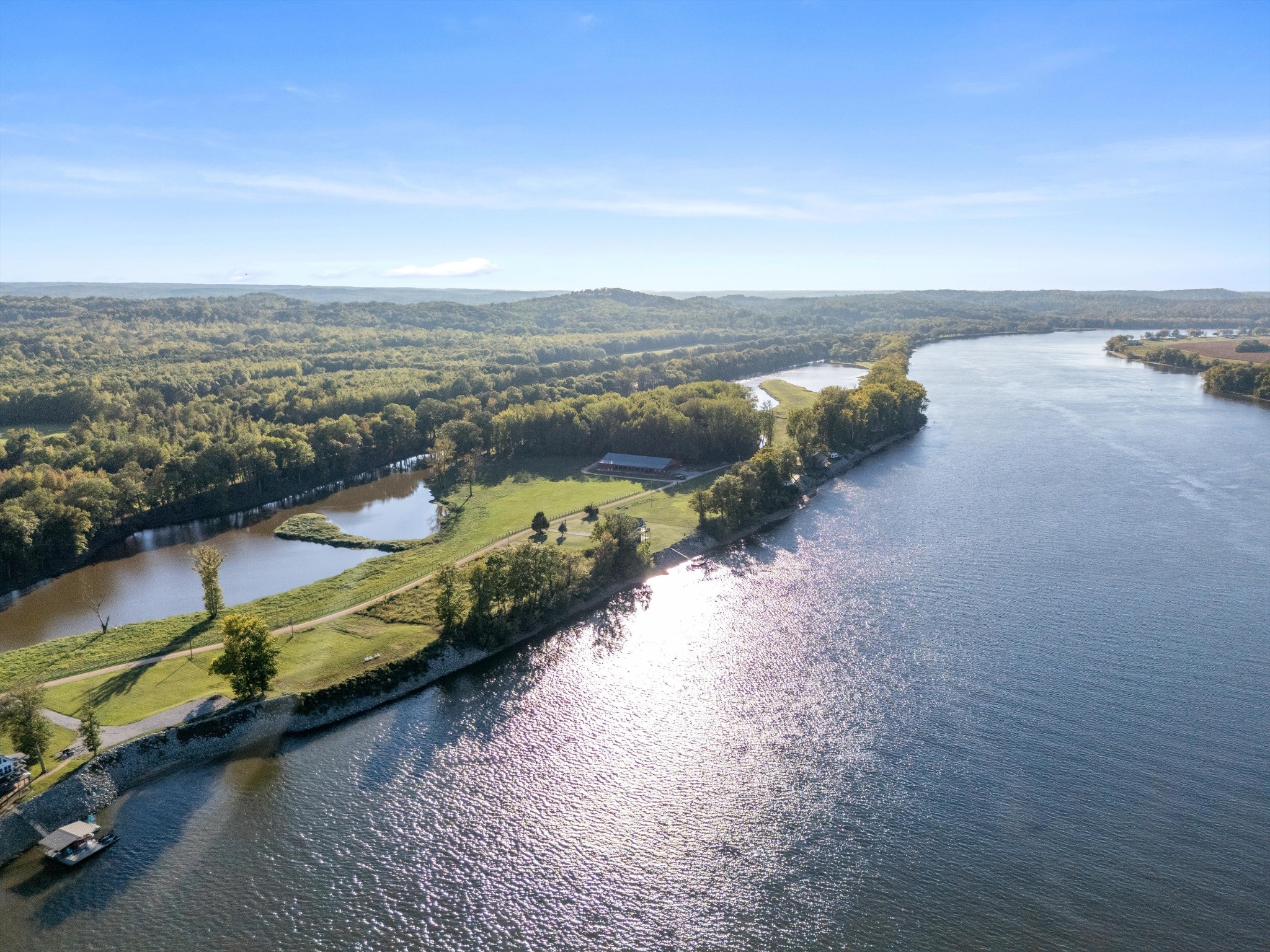 listing main picture