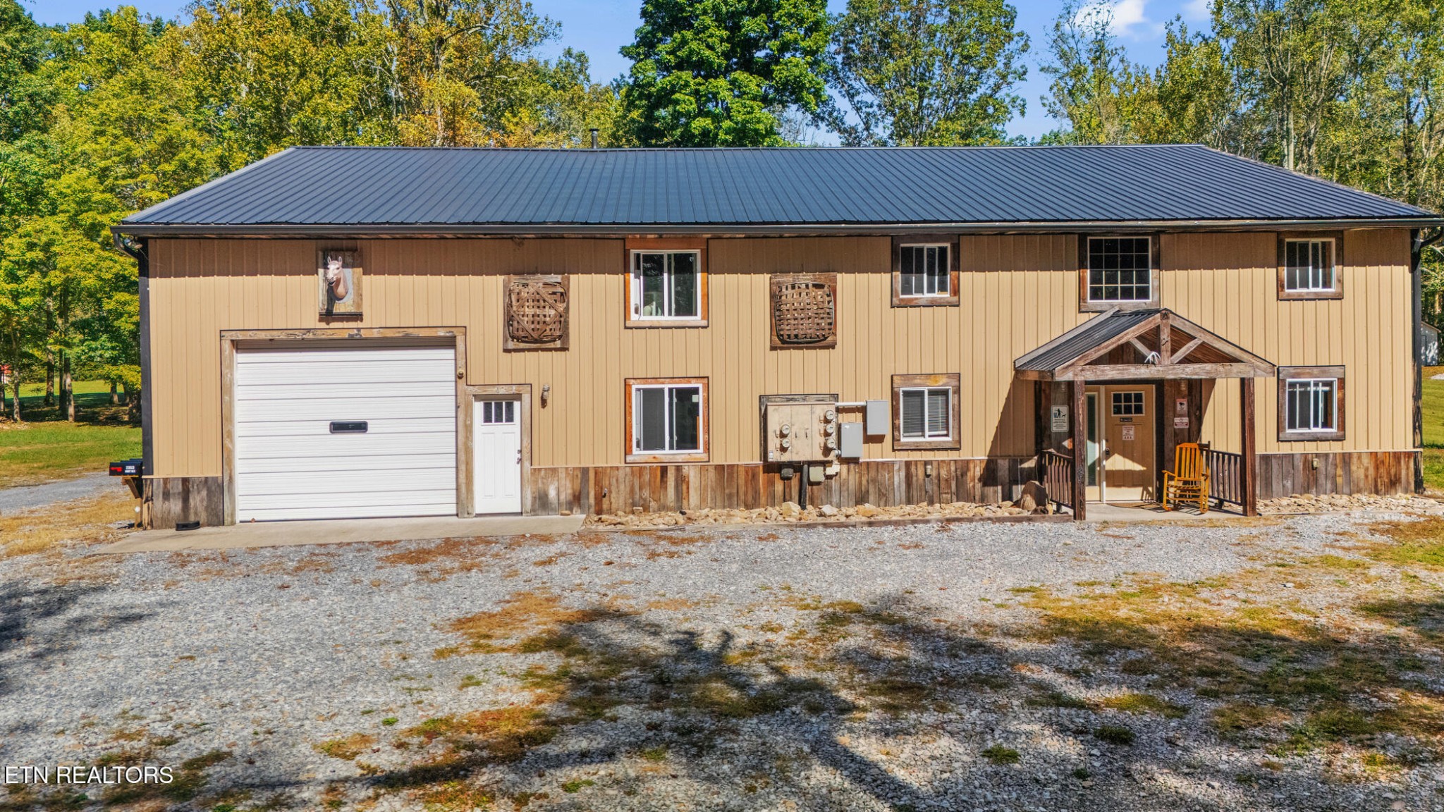 listing main picture