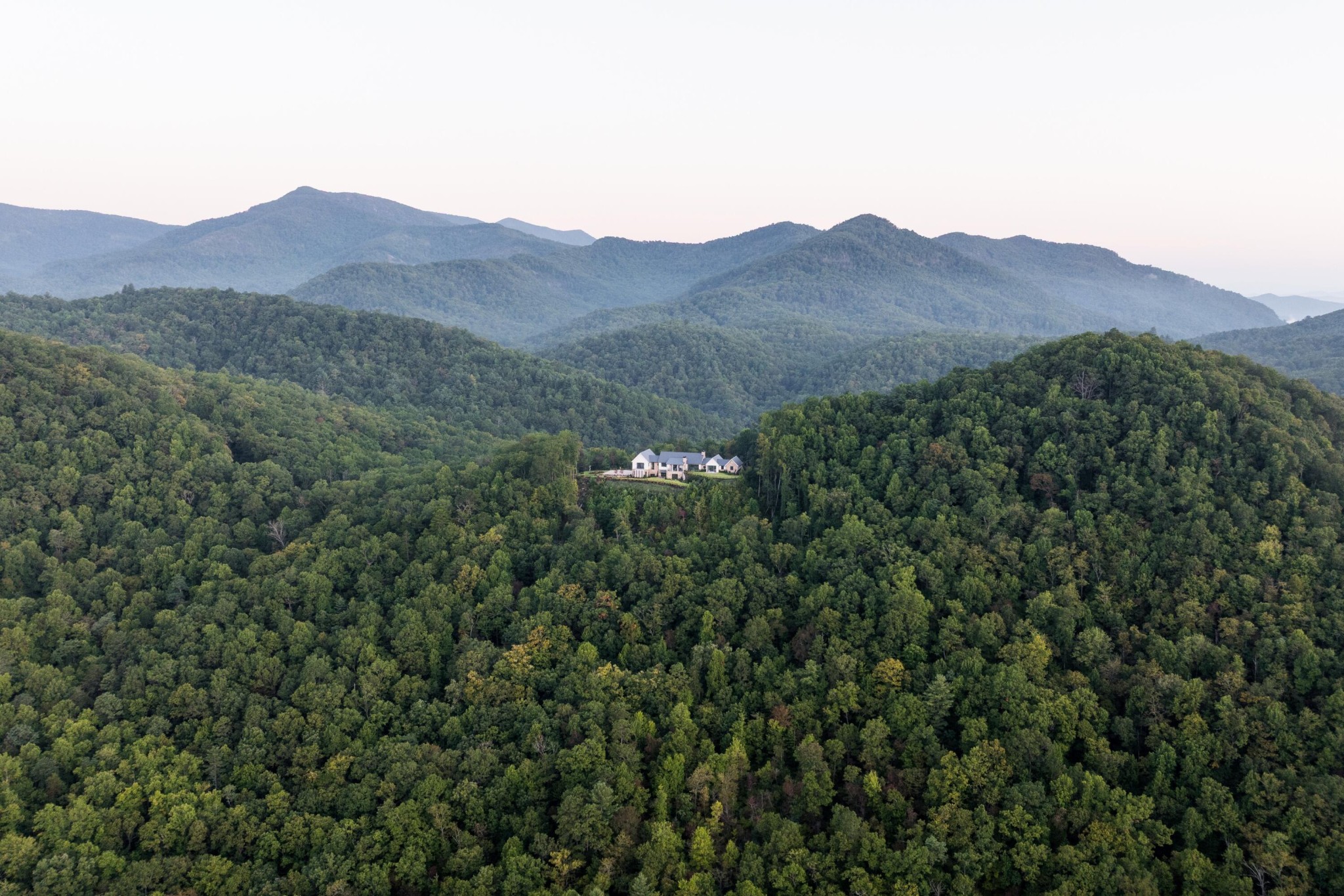 listing main picture