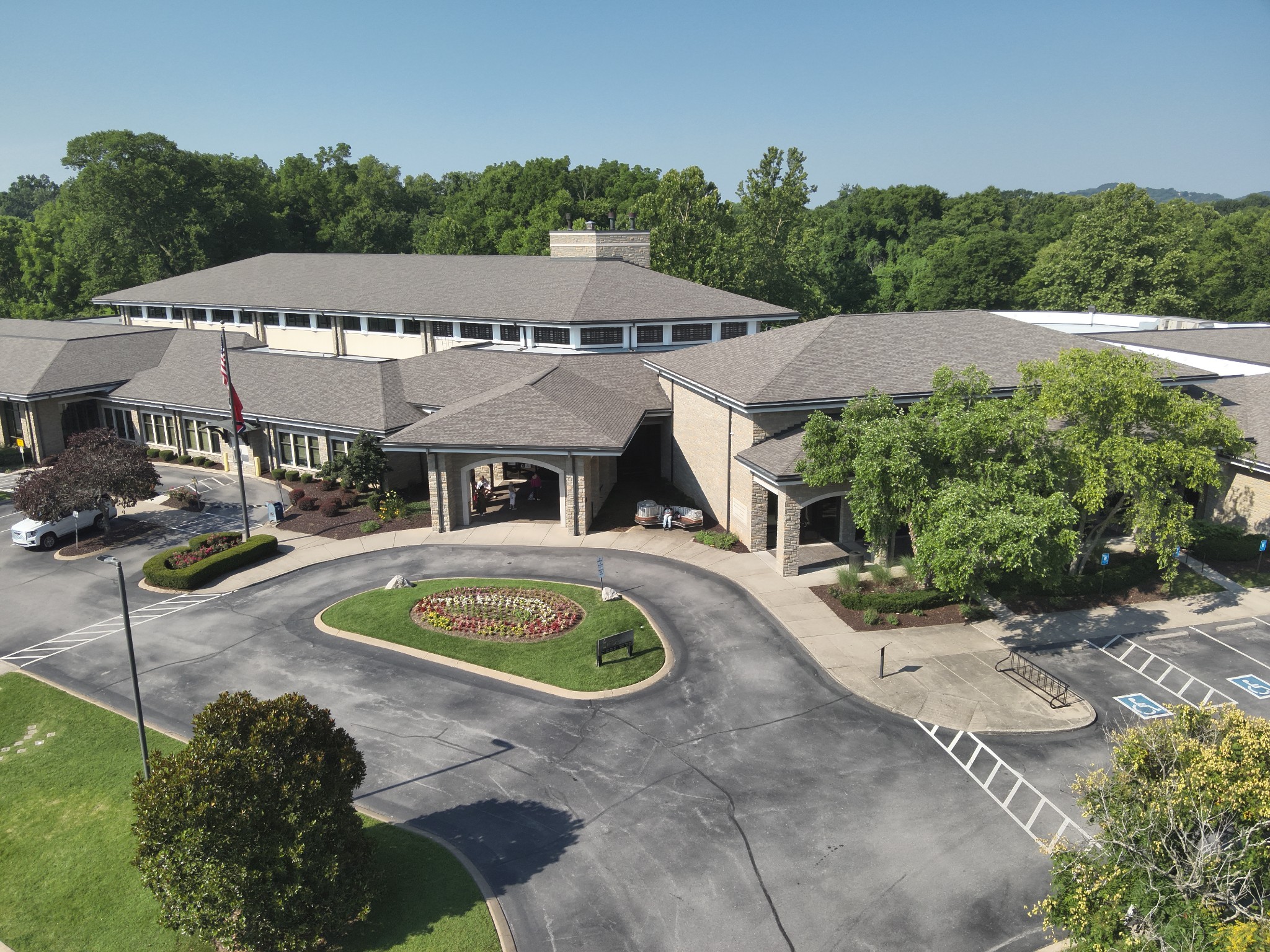 listing main picture