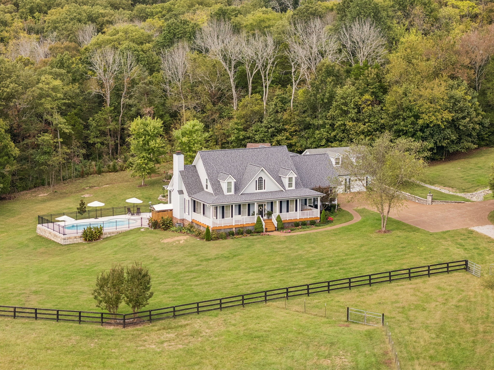 listing main picture