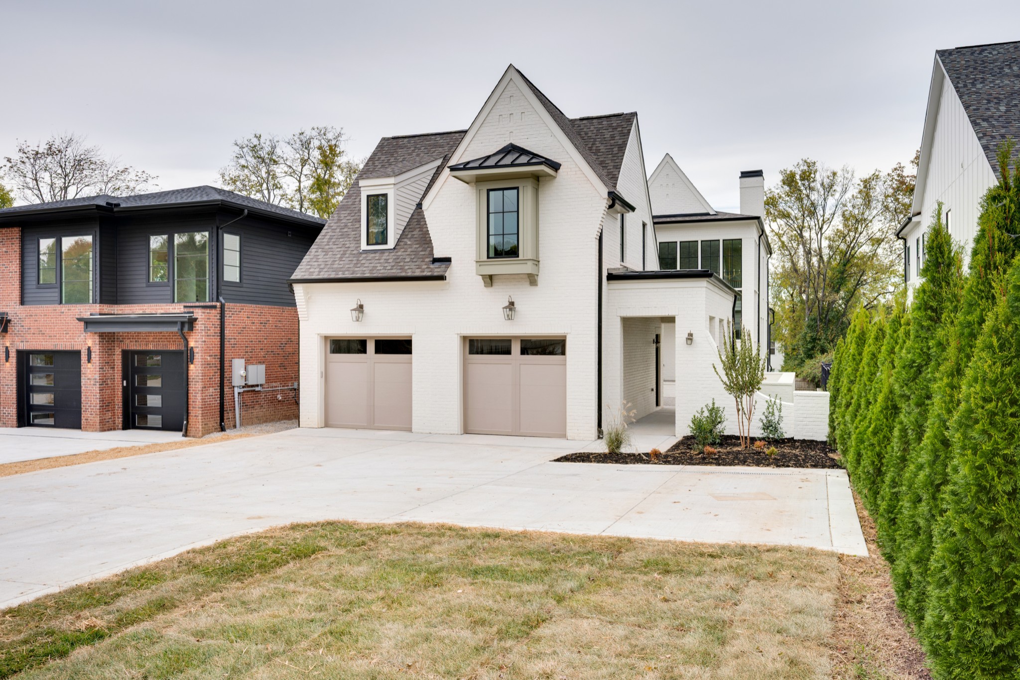 listing main picture