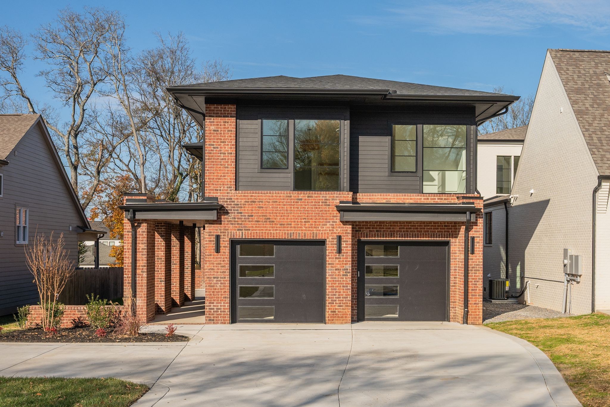 listing main picture