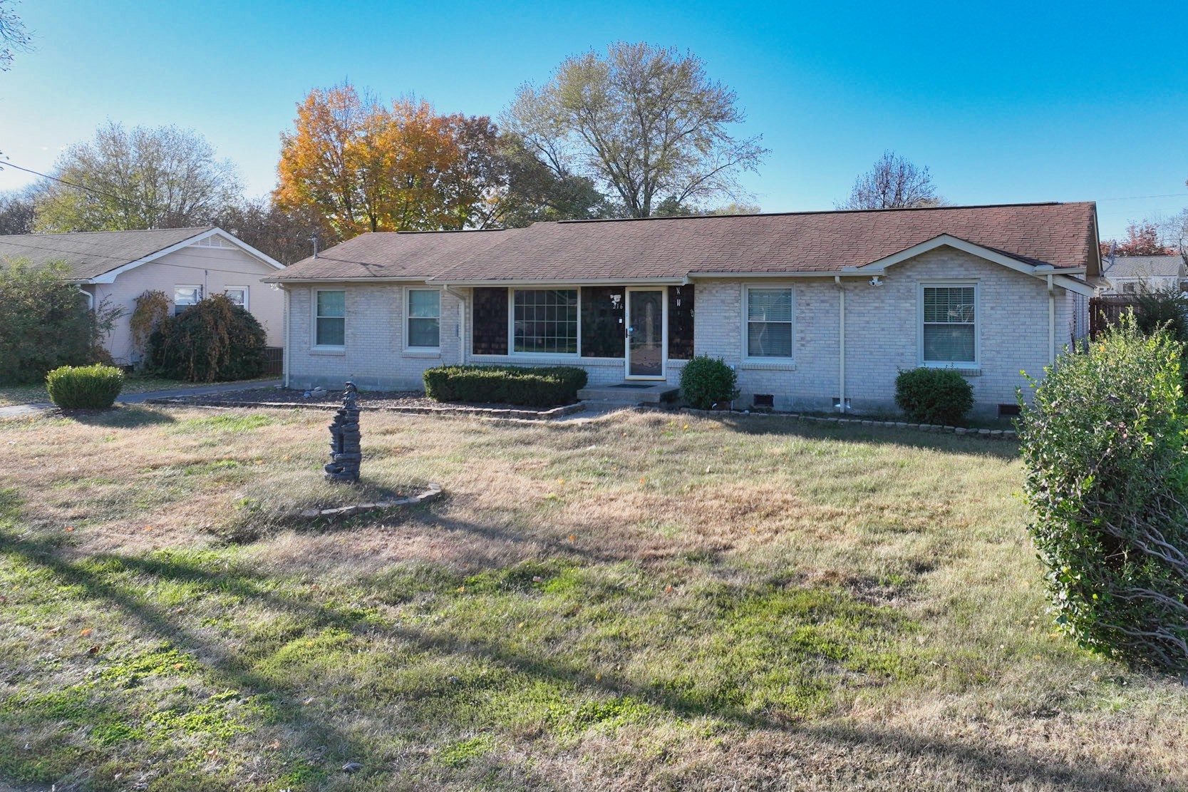 listing main picture