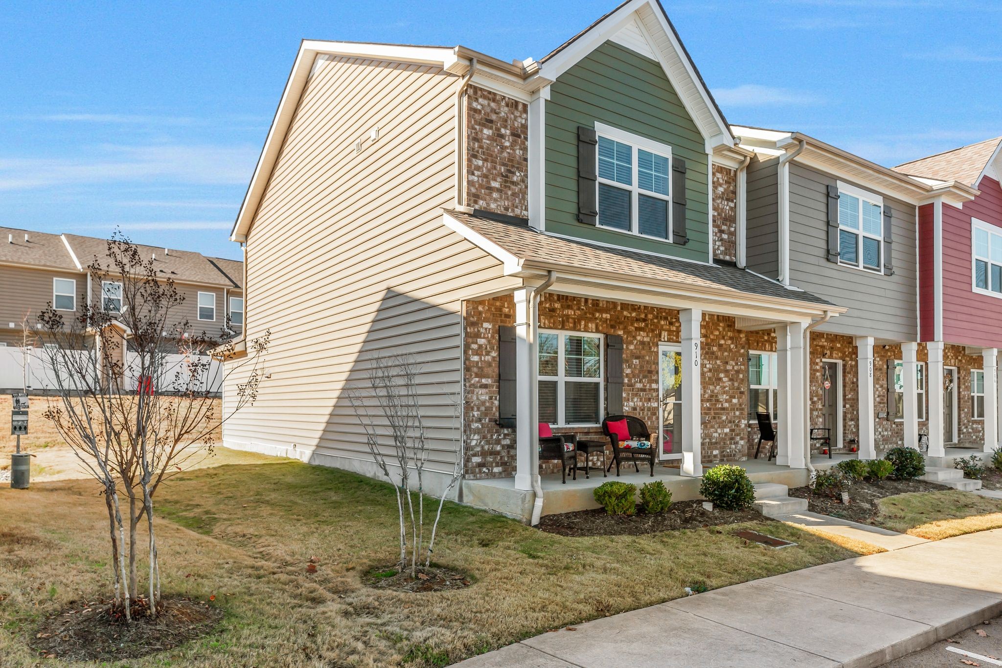 listing main picture