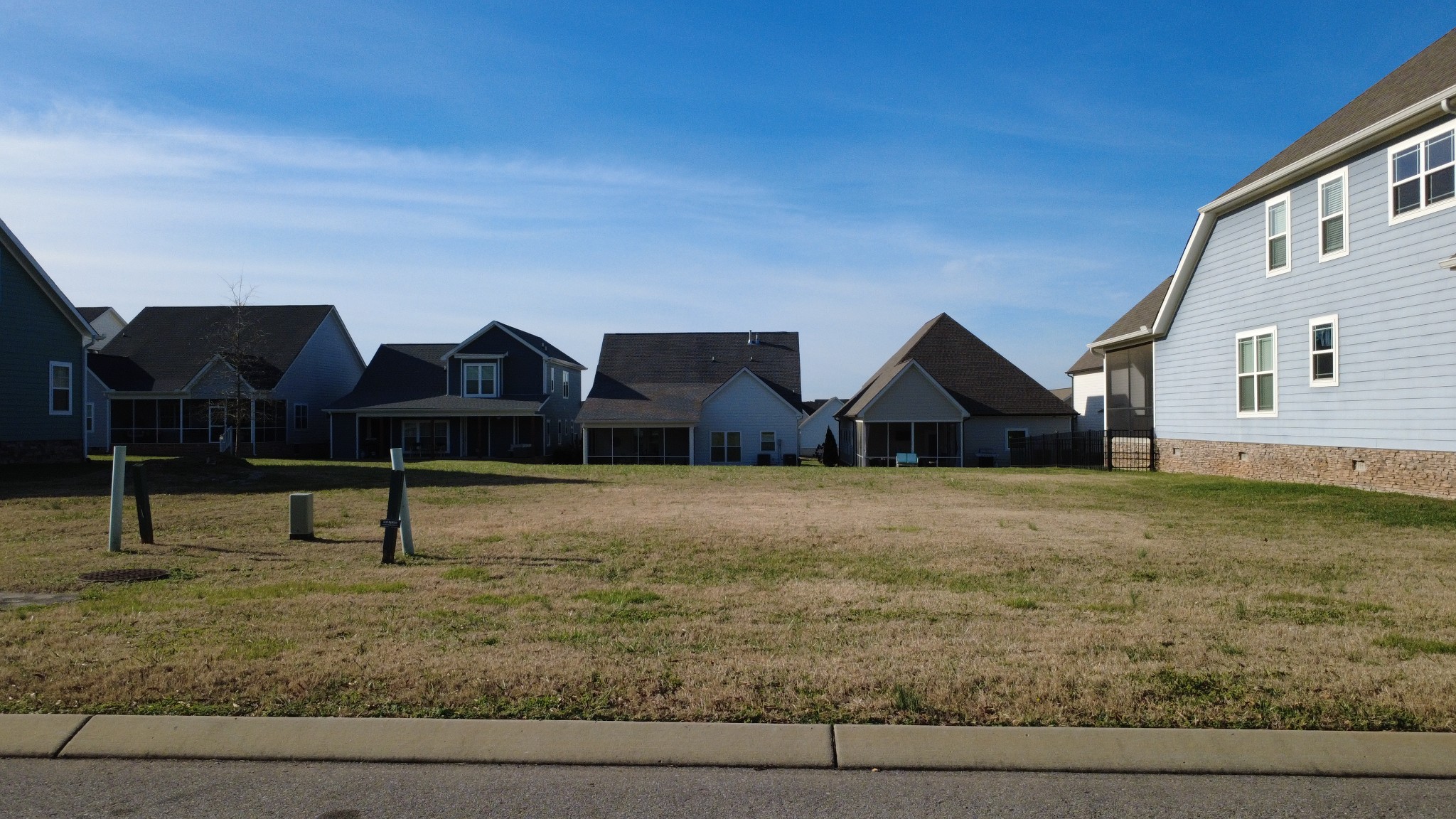 listing main picture