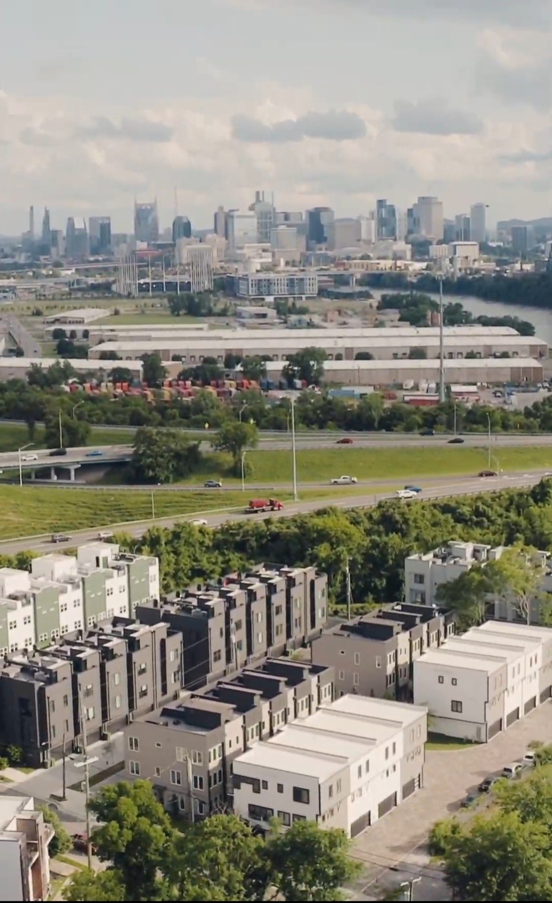 listing main picture