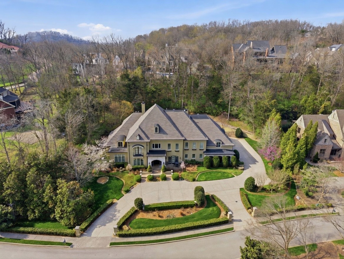 listing main picture