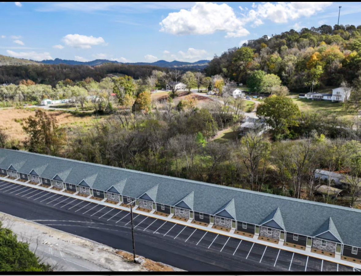 listing main picture