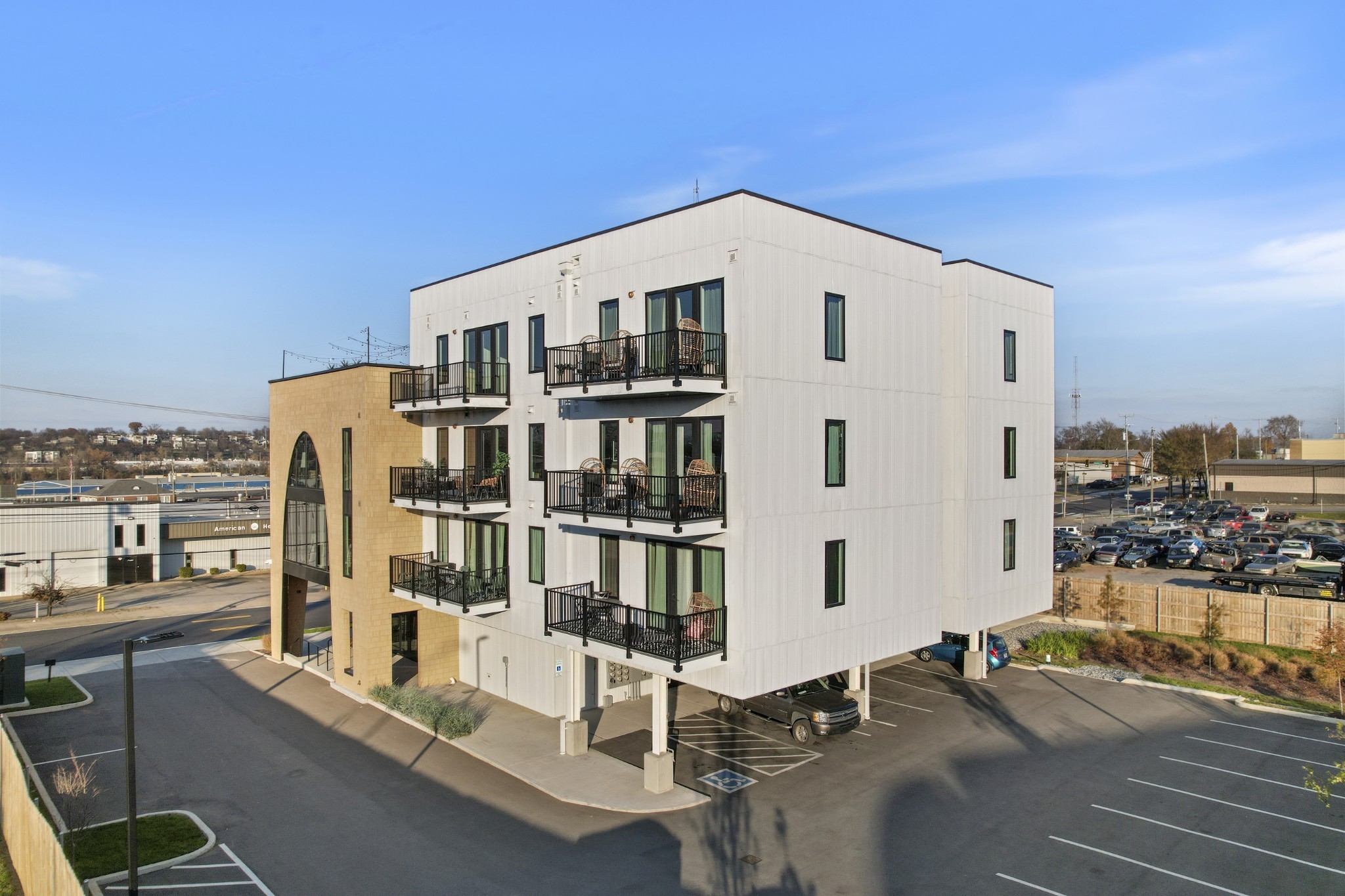 listing main picture