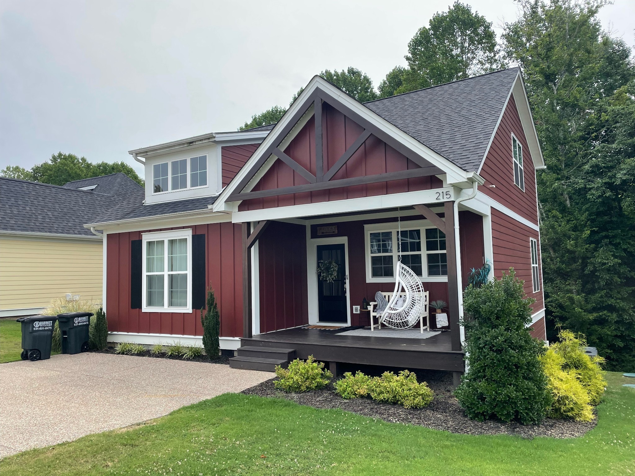 listing main picture