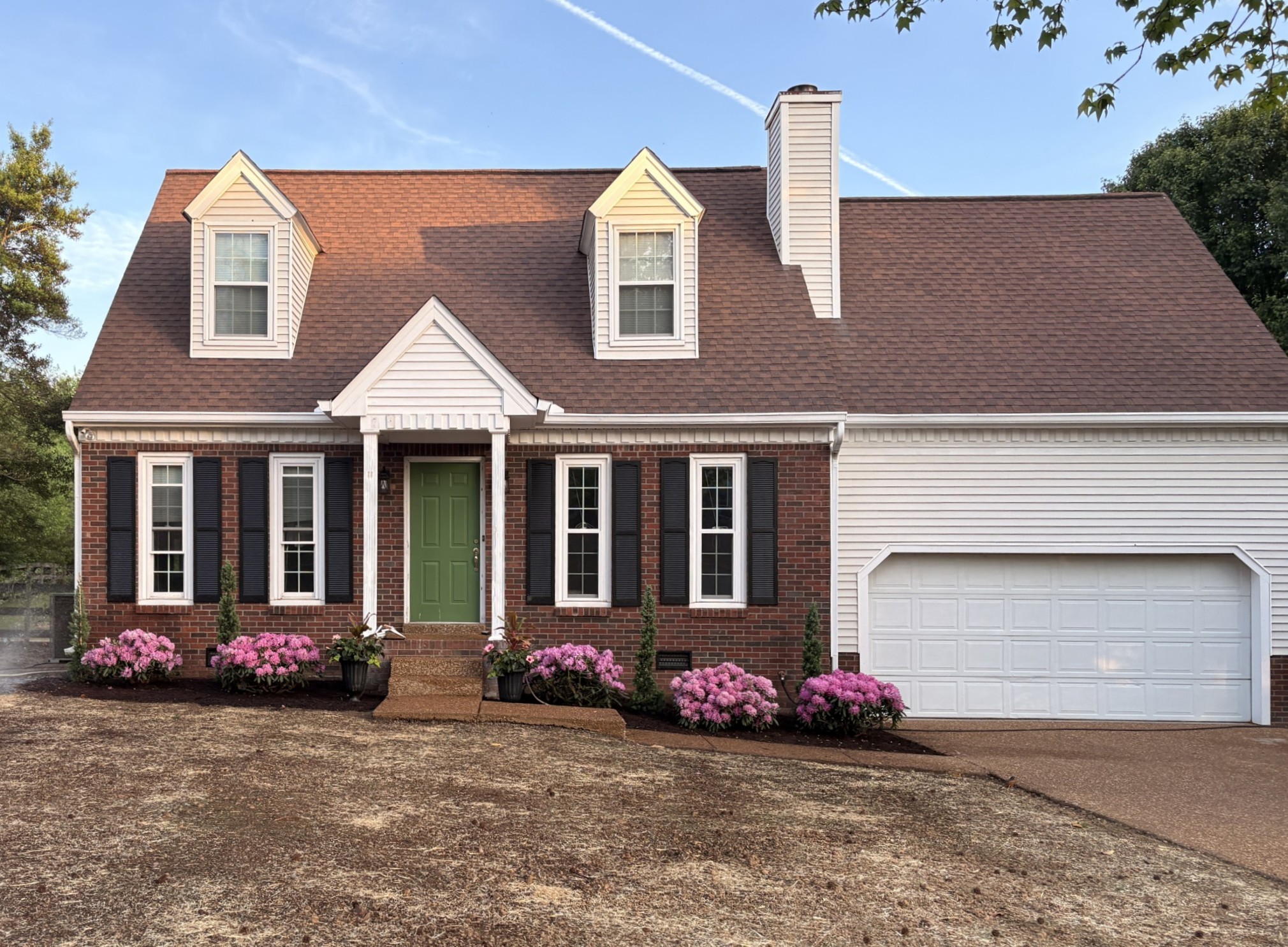 listing main picture