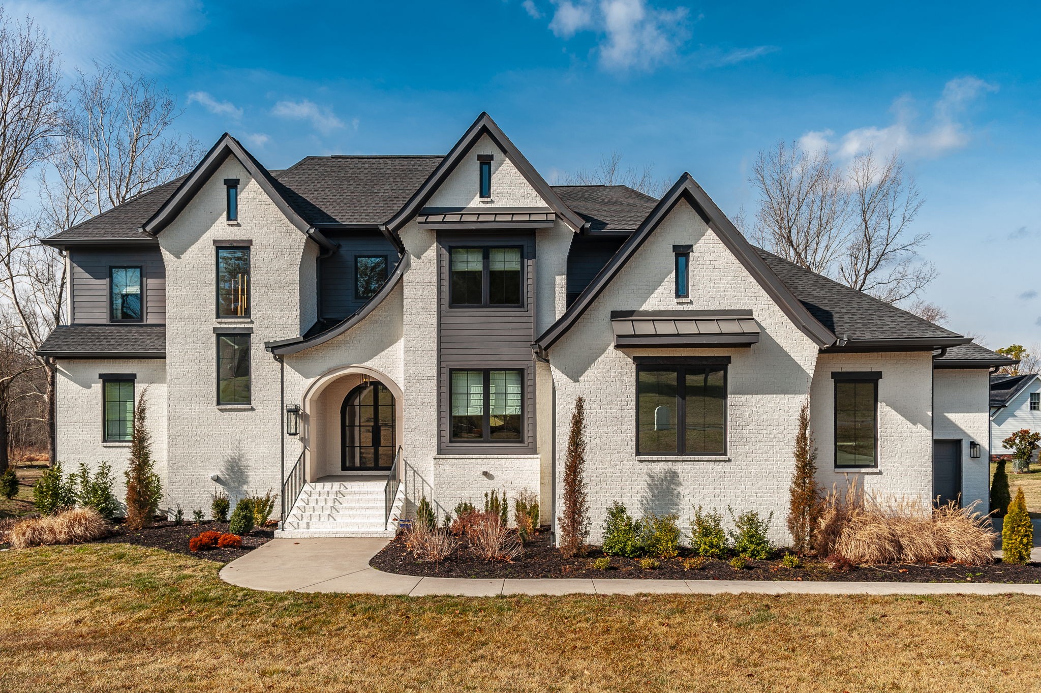 listing main picture