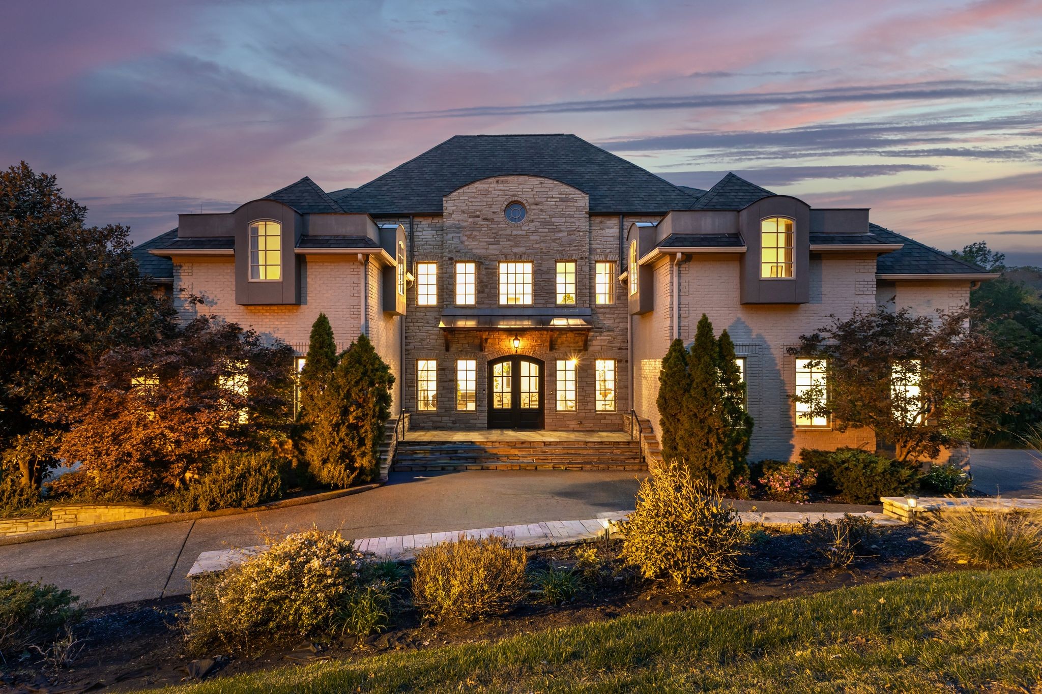 listing main picture