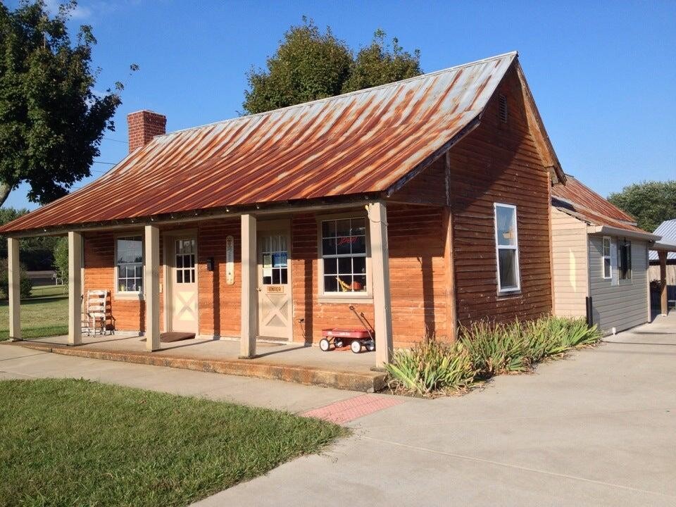 listing main picture