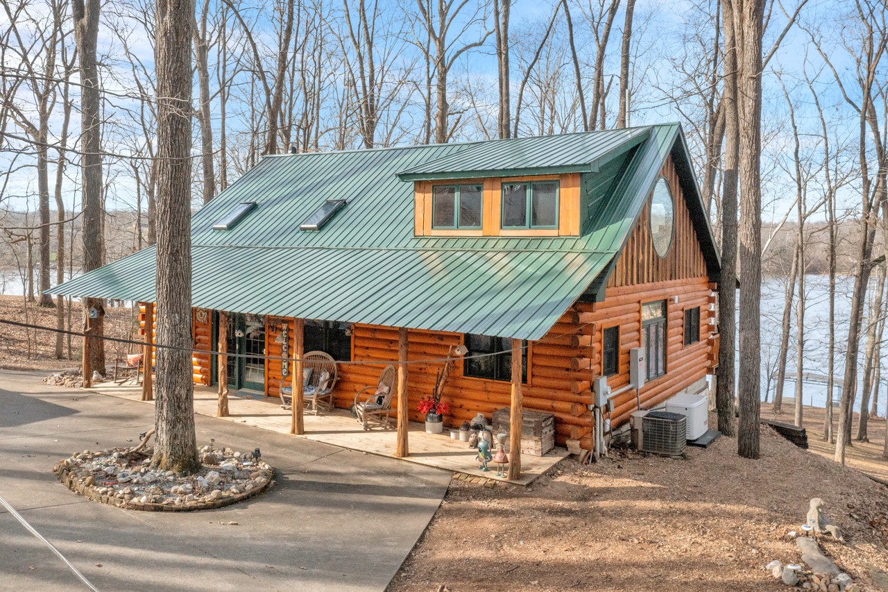 listing main picture