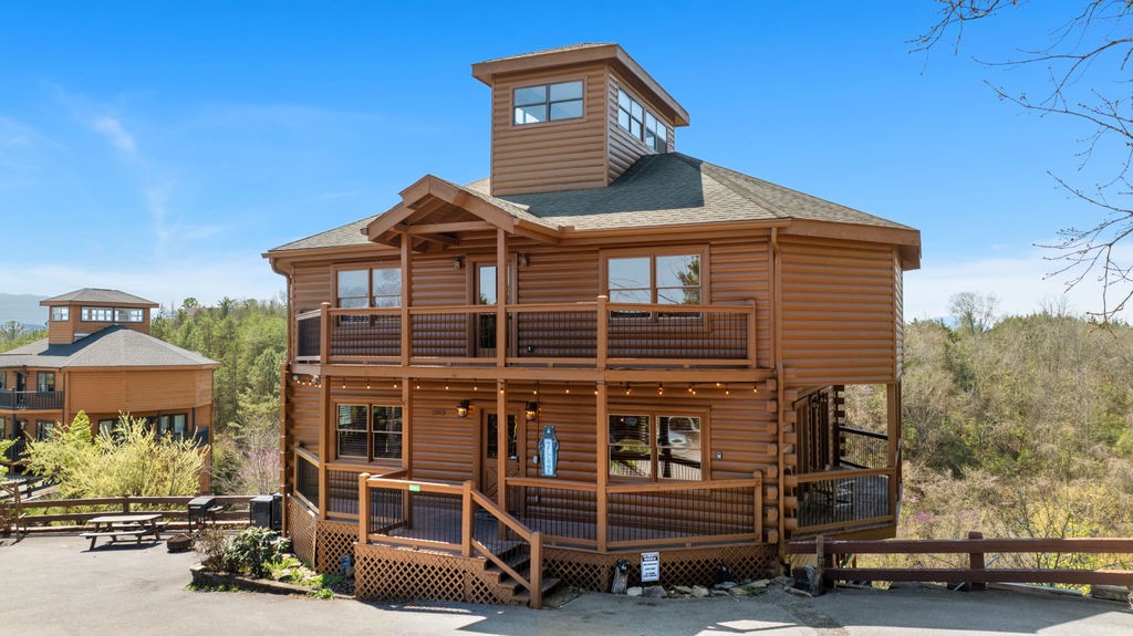 listing main picture