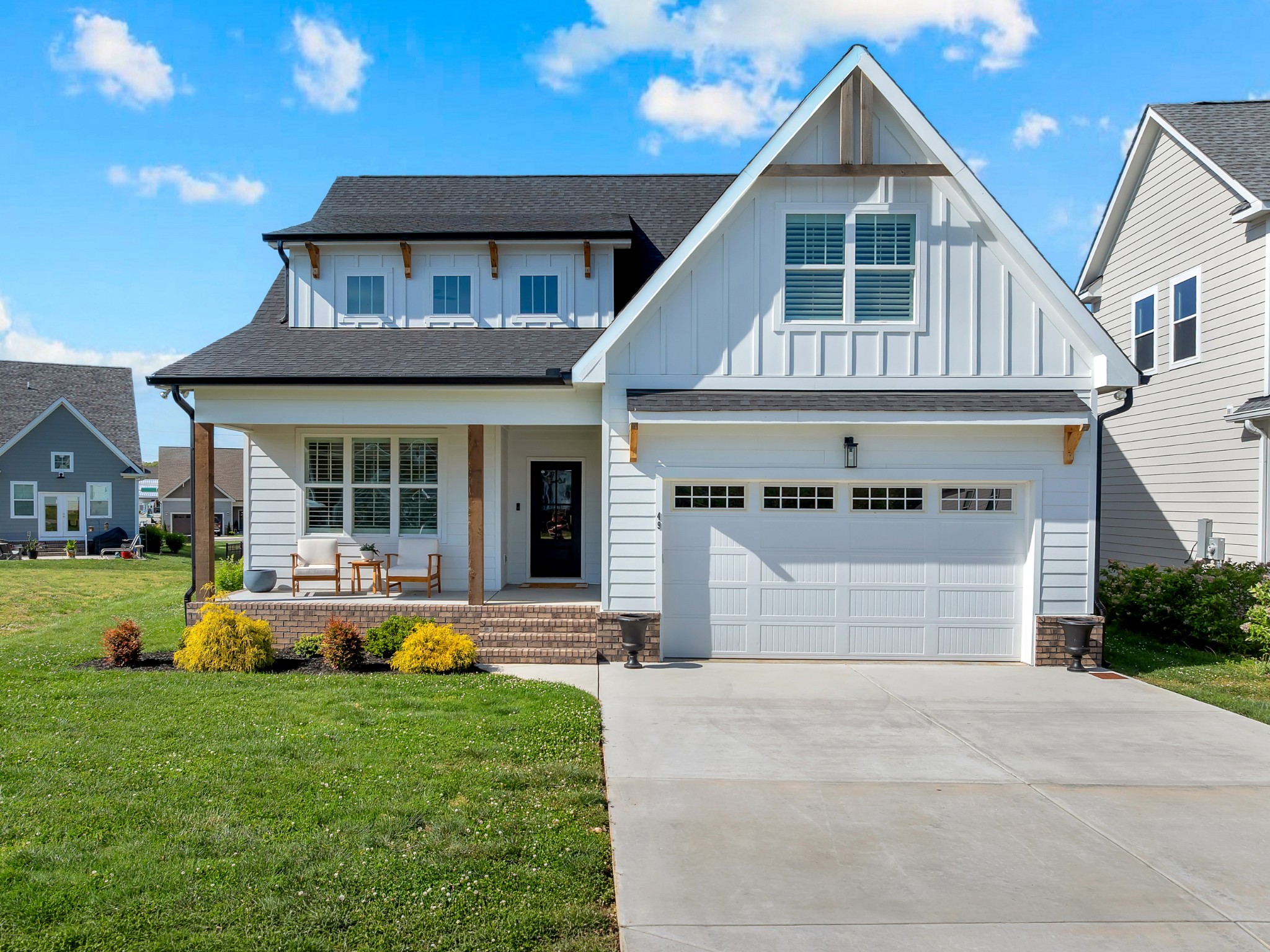 listing main picture