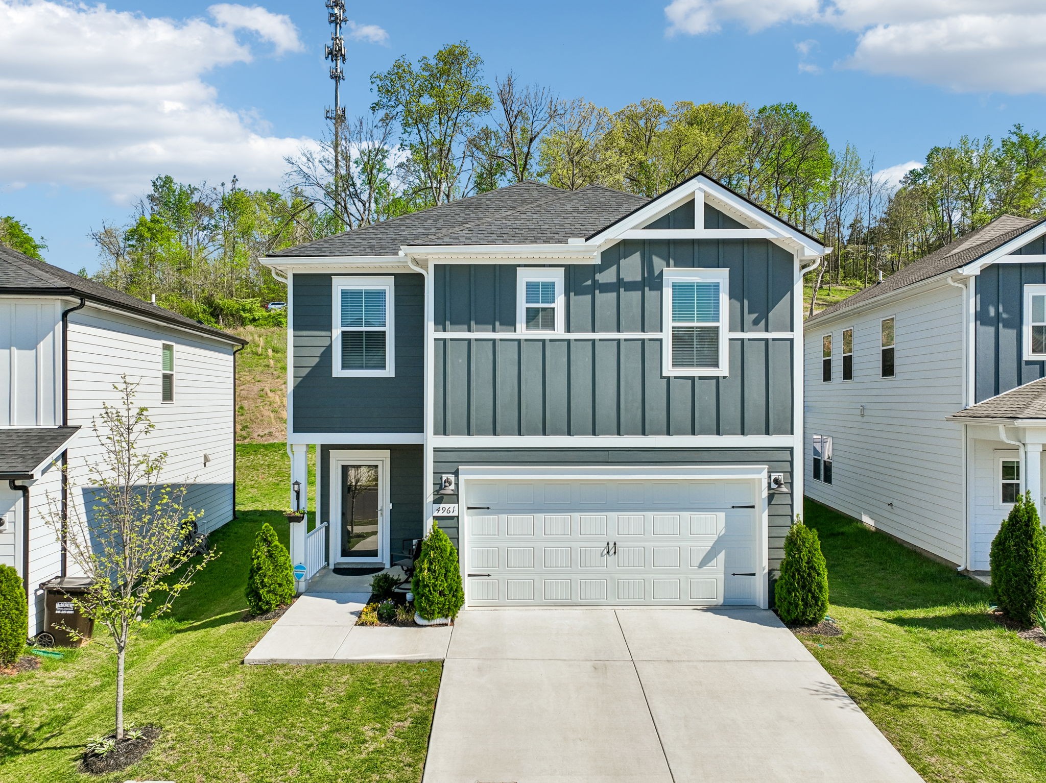 listing main picture