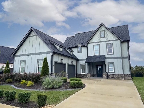 listing main picture