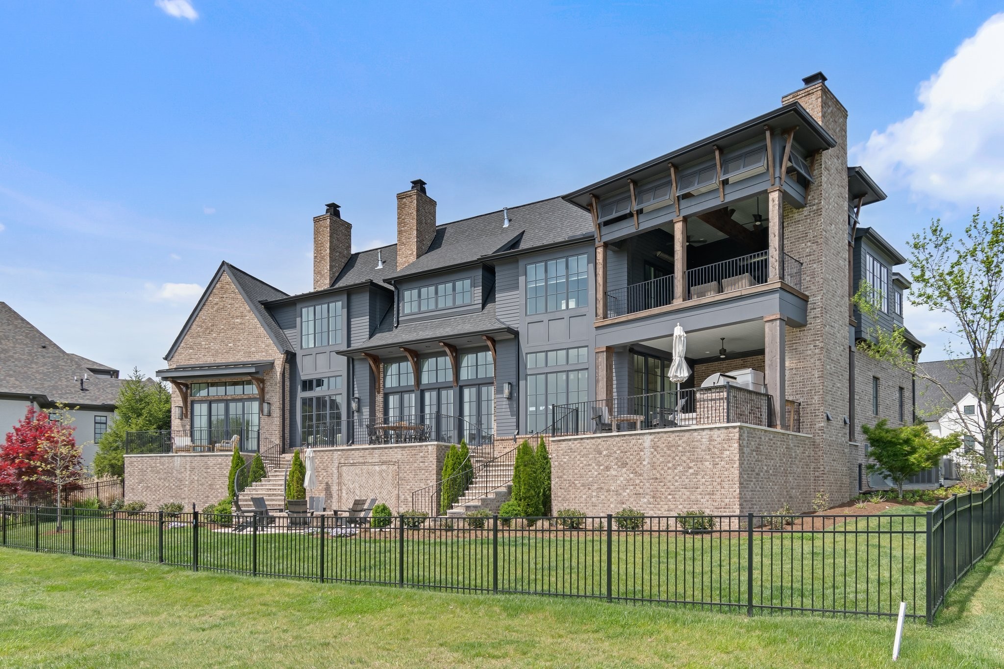 listing main picture