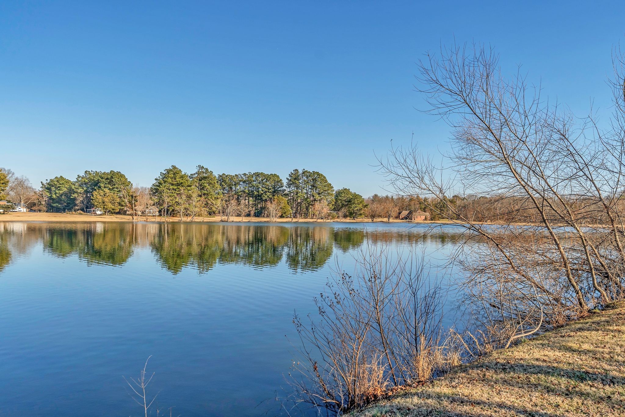 listing main picture