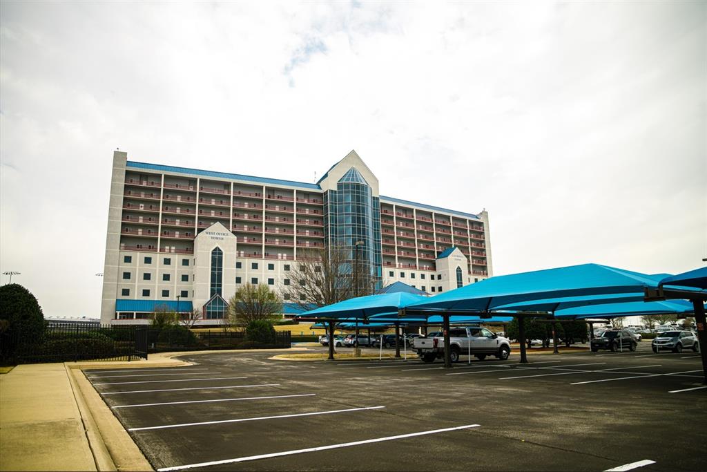 listing main picture