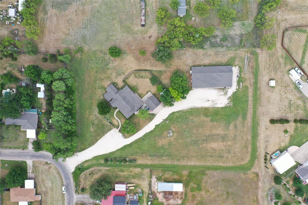 listing main picture