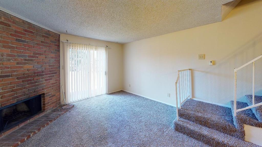 listing main picture