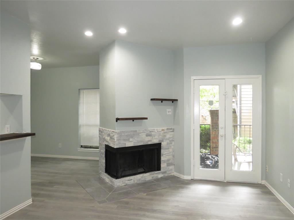listing main picture