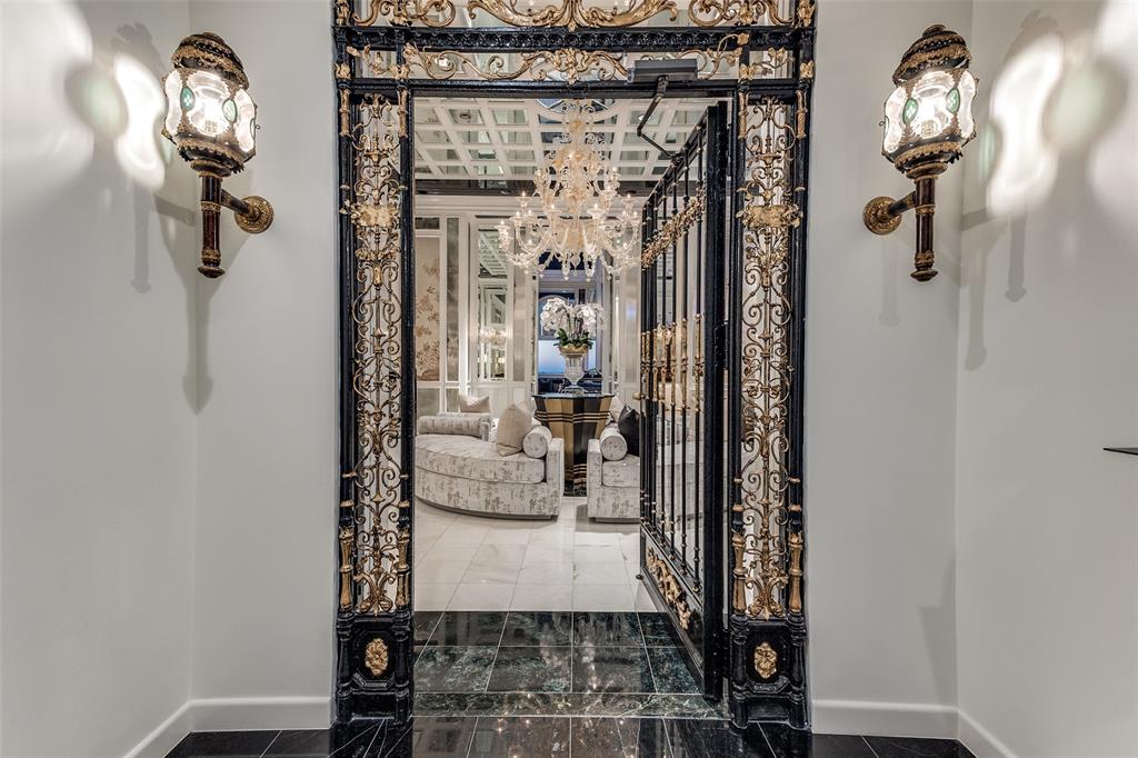 listing main picture