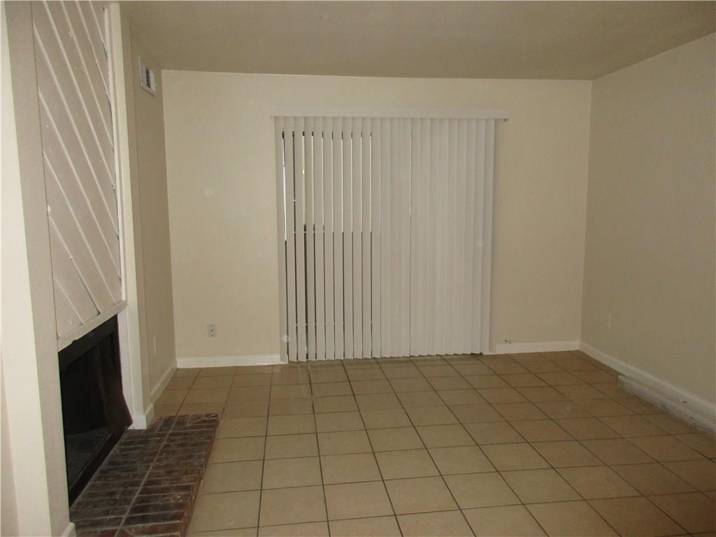 listing main picture