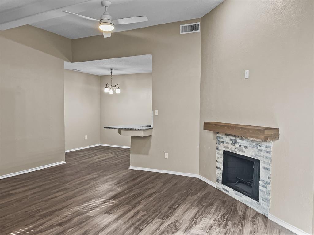 listing main picture