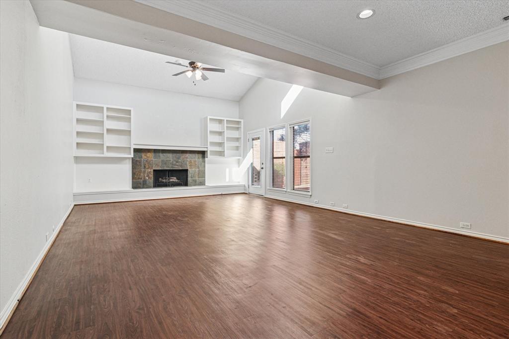 listing main picture