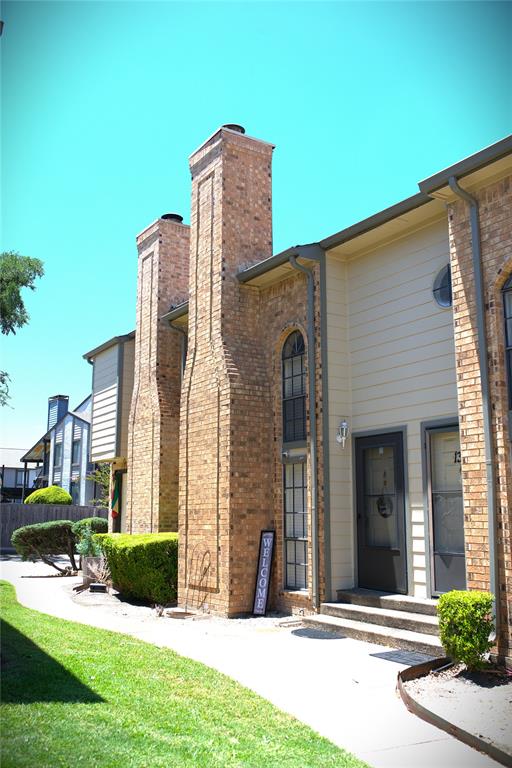 listing main picture