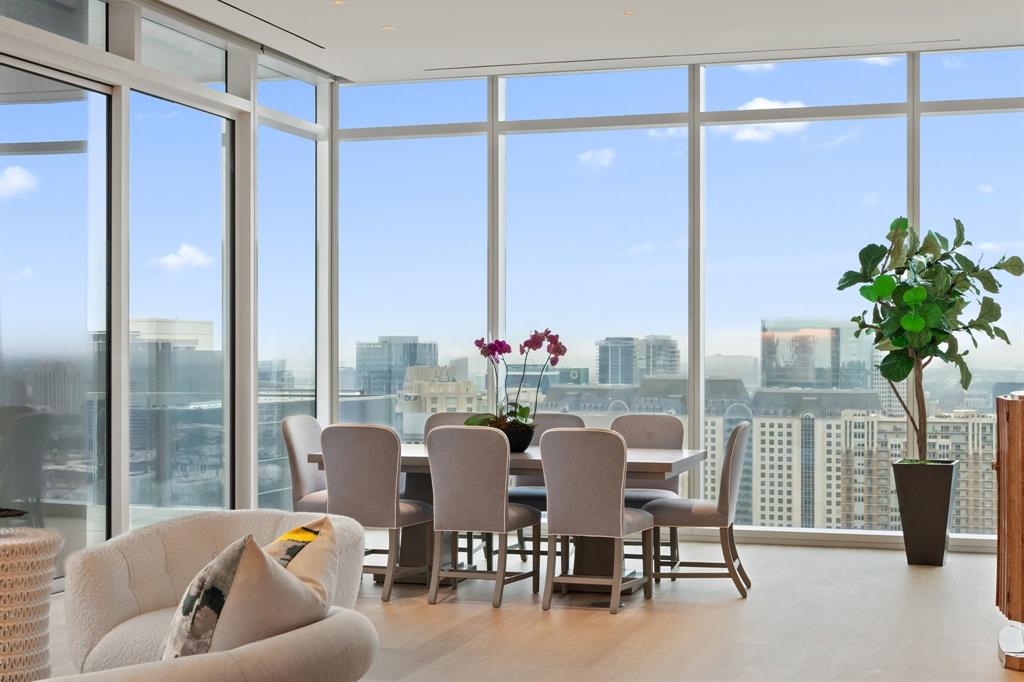 listing main picture