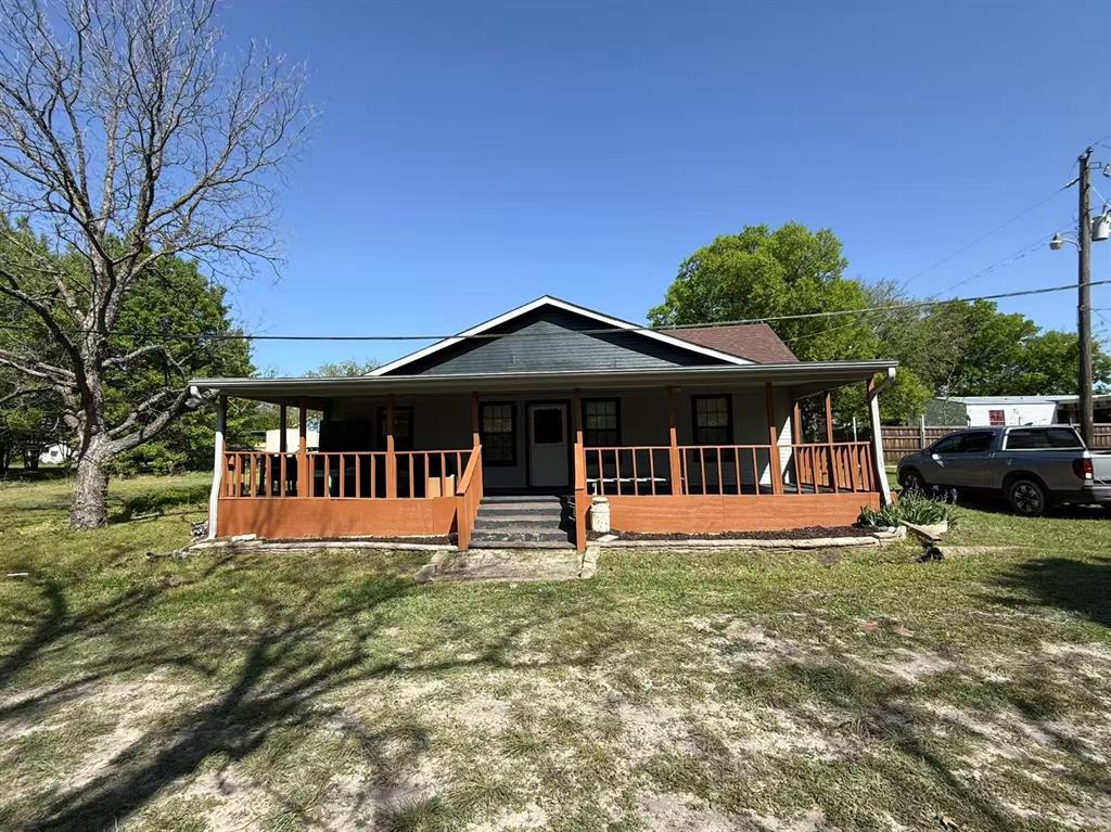 listing main picture