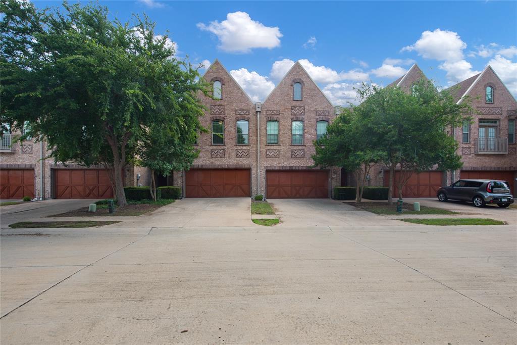 listing main picture