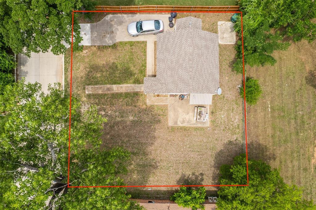listing main picture