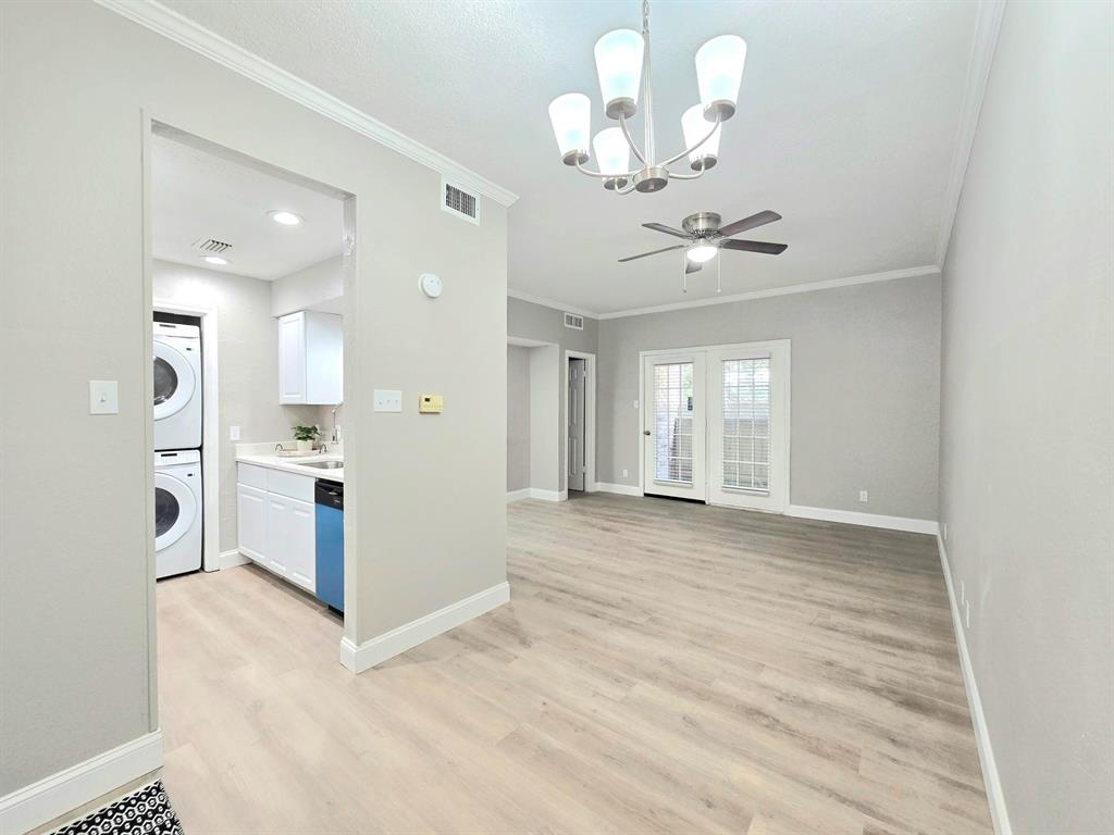 listing main picture