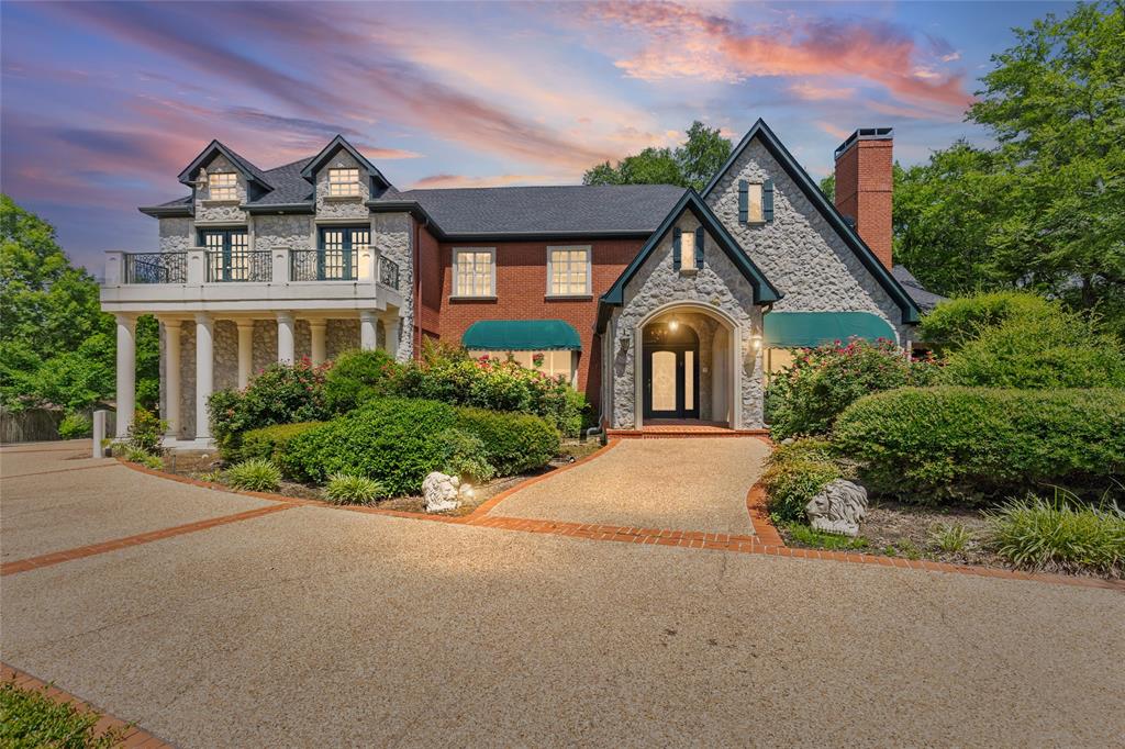 listing main picture