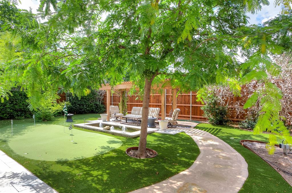 listing main picture