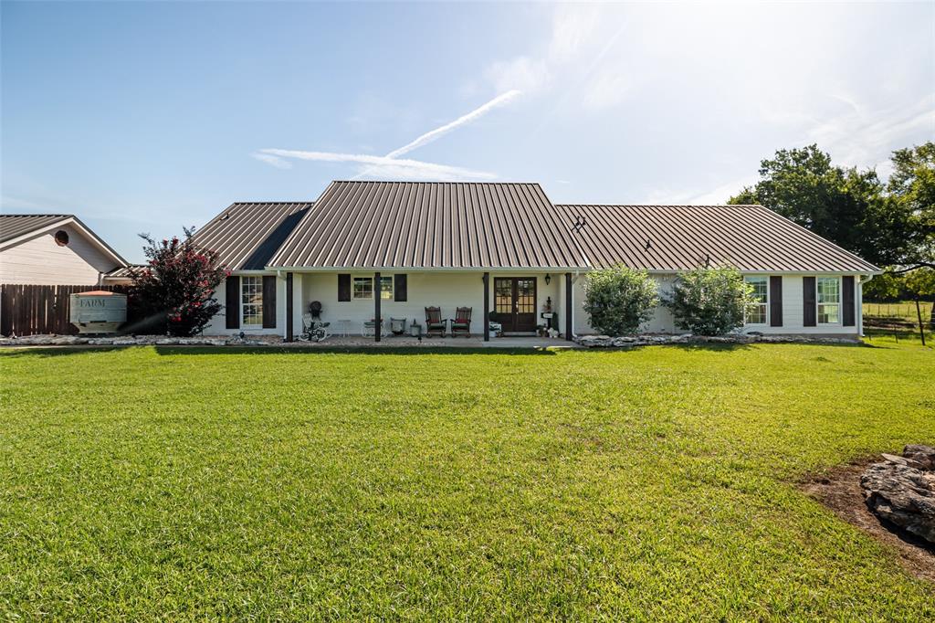 listing main picture