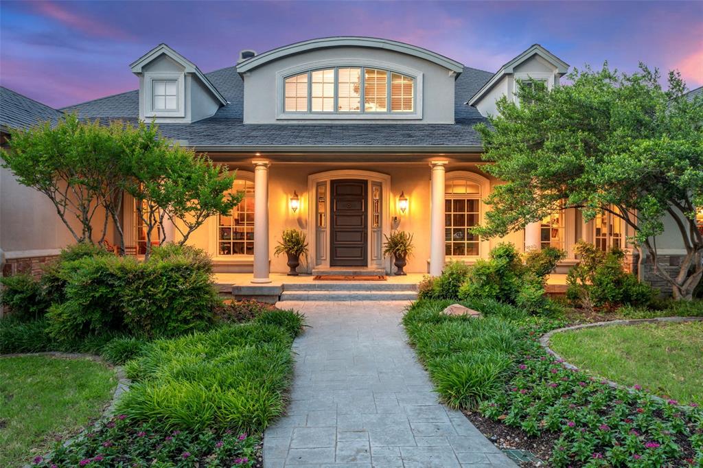 listing main picture