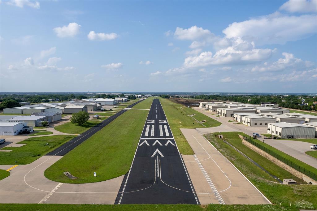 listing main picture